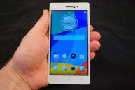 Oppo R5 - smartfon i detale obudowy
