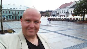 Selfie z upiększaniem i bez